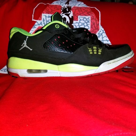 Jordans flights - Picture 3 of 3